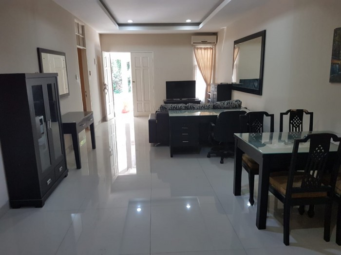 Rumah Disewakan Fully Furnished di Taman Beverly Lippo Cikarang